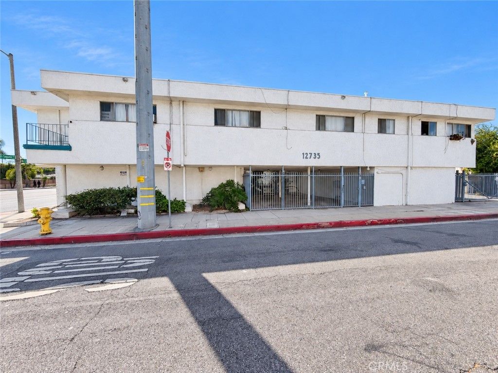 4701 W El Segundo, Hawthorne, CA 90250 — exterior