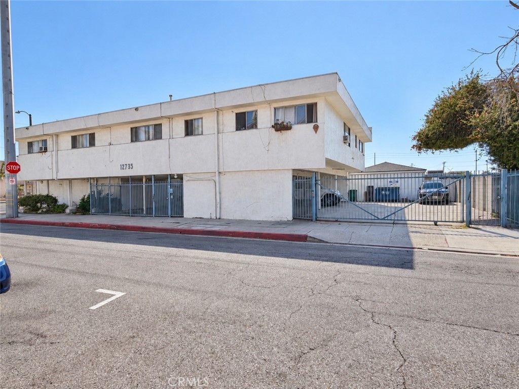 4701 W El Segundo, Hawthorne, CA 90250 — photo 2