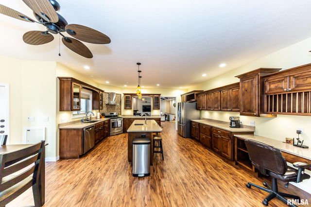 430 Wagon Creek Loop, Creal Springs, IL 62922