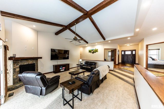 430 Wagon Creek Loop, Creal Springs, IL 62922