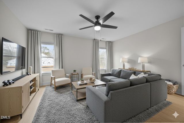 170 Sawtooth Oak Lane, Youngsville, NC 27596