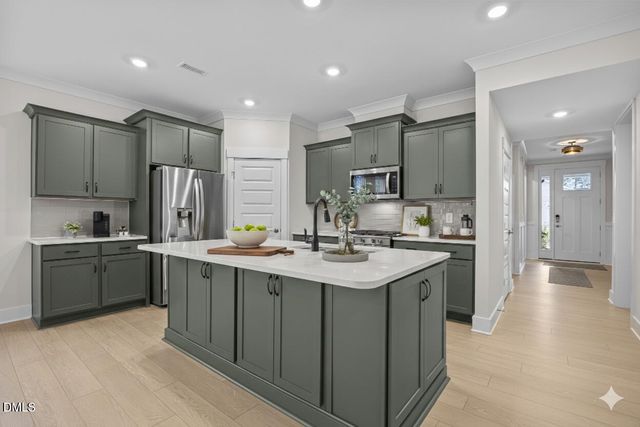 170 Sawtooth Oak Lane, Youngsville, NC 27596