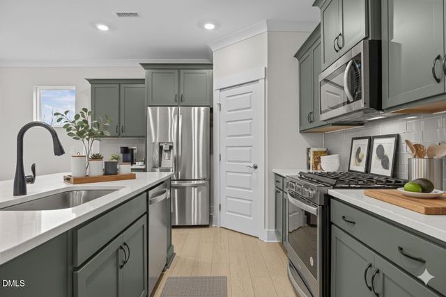 170 Sawtooth Oak Lane, Youngsville, NC 27596