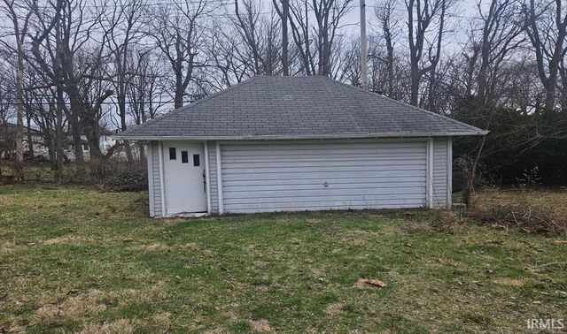 853 S Columbia Street, Frankfort, IN 46041