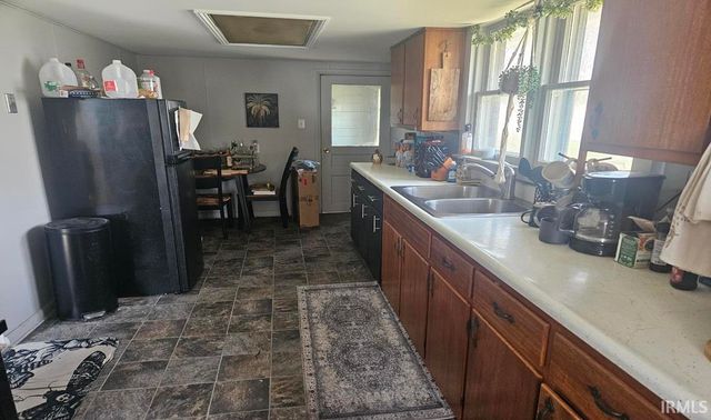 853 S Columbia Street, Frankfort, IN 46041