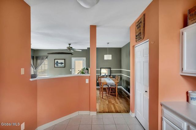 813 Ridge Circle, Troy, NY 12182