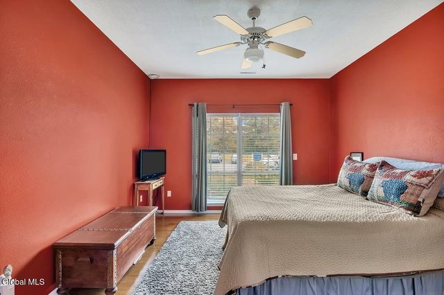 813 Ridge Circle, Troy, NY 12182