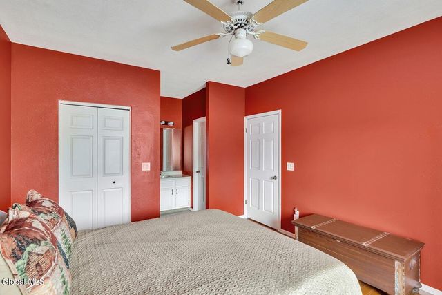 813 Ridge Circle, Troy, NY 12182