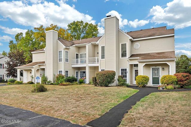 813 Ridge Circle, Troy, NY 12182