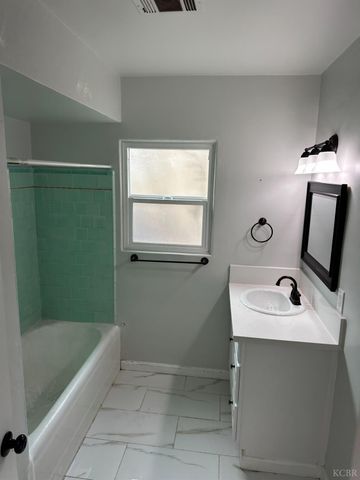 374 Bush Street, Lemoore, CA 93245