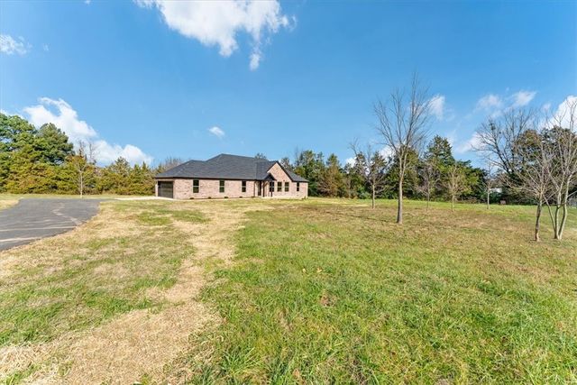 216 Oneal Lane, Elkins, AR 72727