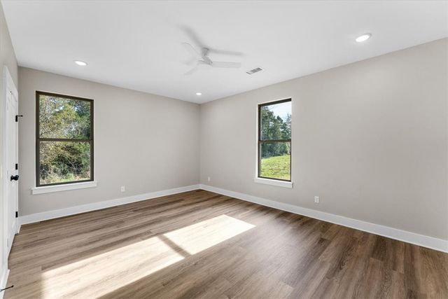 216 Oneal Lane, Elkins, AR 72727