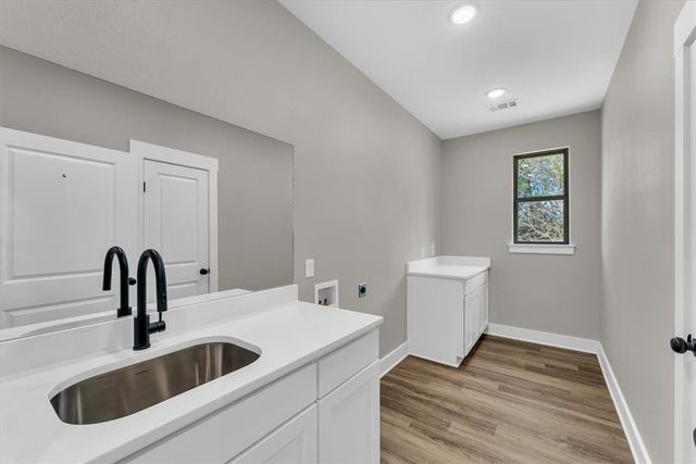 216 Oneal Lane, Elkins, AR 72727