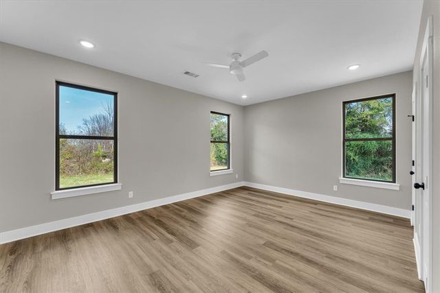 216 Oneal Lane, Elkins, AR 72727