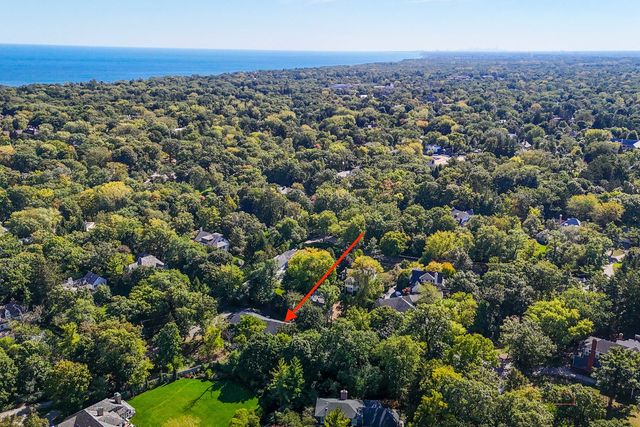 1175 Edgewood Road, Lake Forest, IL 60045