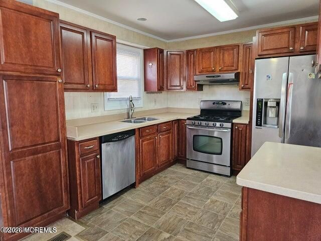 23 Almond Drive, Toms River, NJ 08753