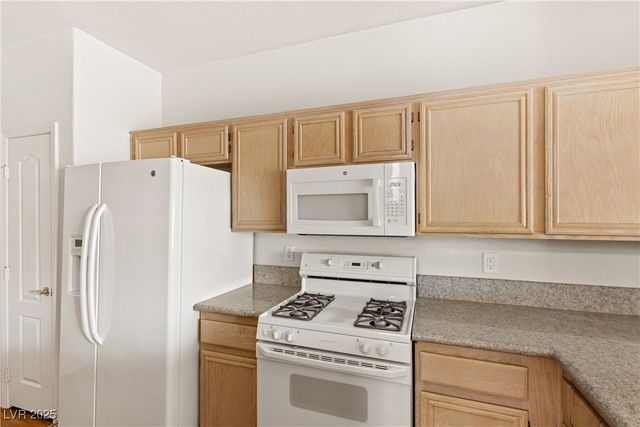 5266 Tropical Peach Drive, Las Vegas, NV 89118