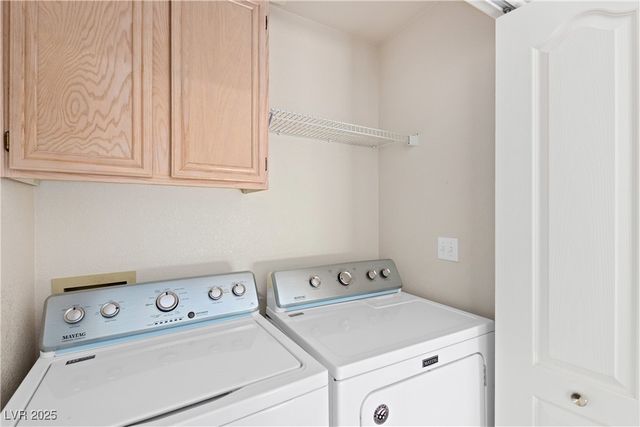 5266 Tropical Peach Drive, Las Vegas, NV 89118