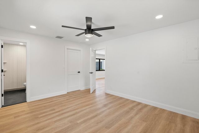 128 W Norfolk Road, Jupiter, FL 33469