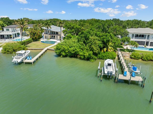 128 W Norfolk Road, Jupiter, FL 33469