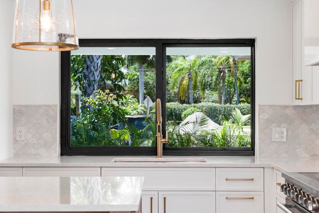 128 W Norfolk Road, Jupiter, FL 33469