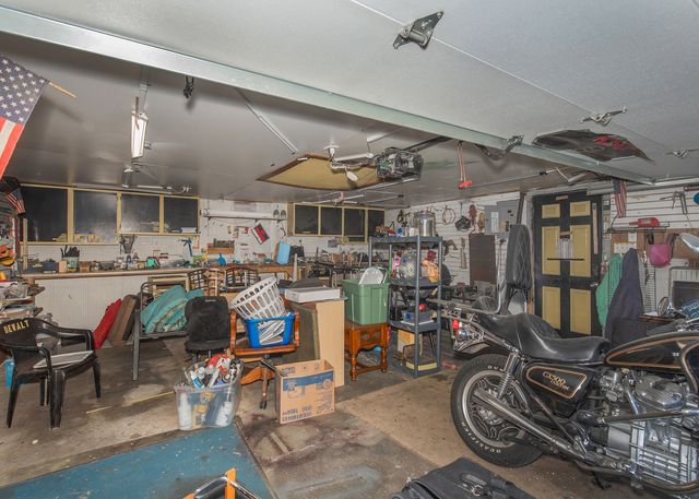 2802 Archer Drive, East Moline, IL 61244