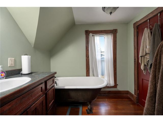 419 N 1st Street, New Richmond, WI 54017