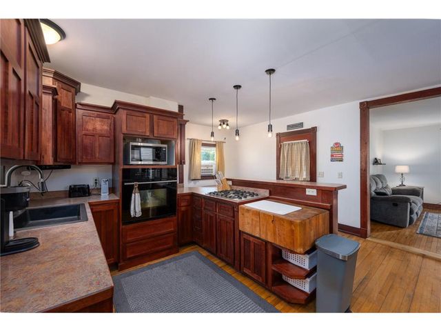 419 N 1st Street, New Richmond, WI 54017