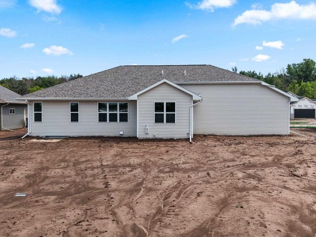1724 BETTY JEAN LANE, Green Bay, WI 54313