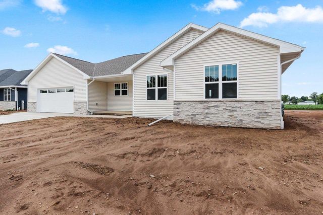 1724 BETTY JEAN LANE, Green Bay, WI 54313