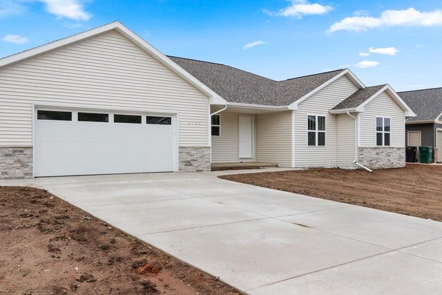 1724 BETTY JEAN LANE, Green Bay, WI 54313