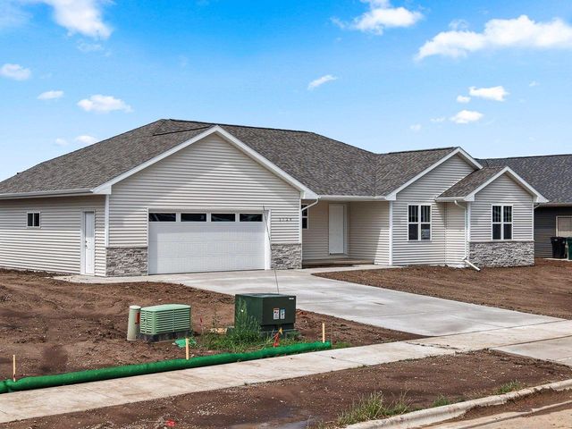 1724 BETTY JEAN LANE, Green Bay, WI 54313