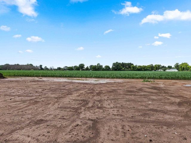 1724 BETTY JEAN LANE, Green Bay, WI 54313