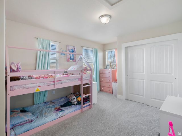 870 W STEEPLE CHASE DR, Kaysville, UT 84037