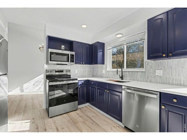 3174 W 11th Avenue Dr, Broomfield, CO 80020