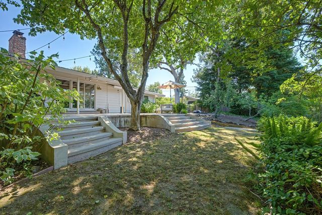8177 Twin Rocks Rd, Granite Bay, CA 95746