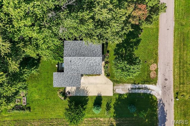 2068 Jolly Roger Drive, Edwardsville, IL 62025