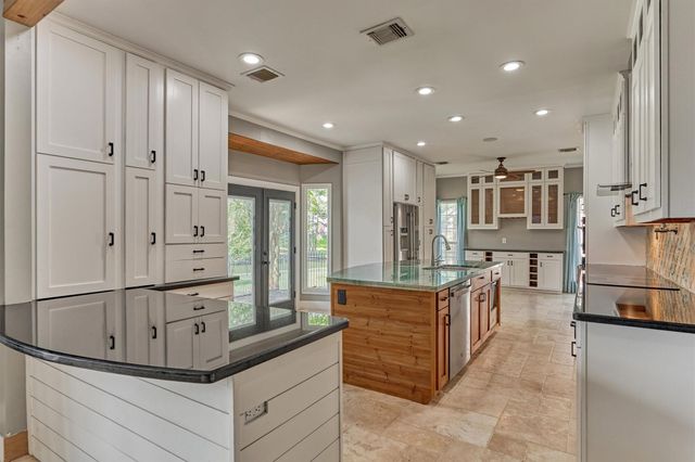 8710 Cross Country Drive, Humble, TX 77346