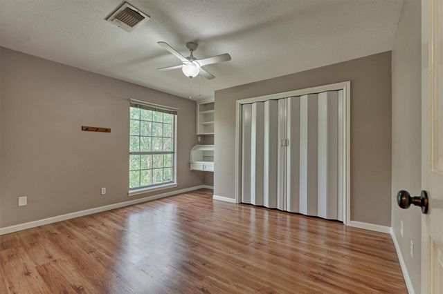 8710 Cross Country Drive, Humble, TX 77346