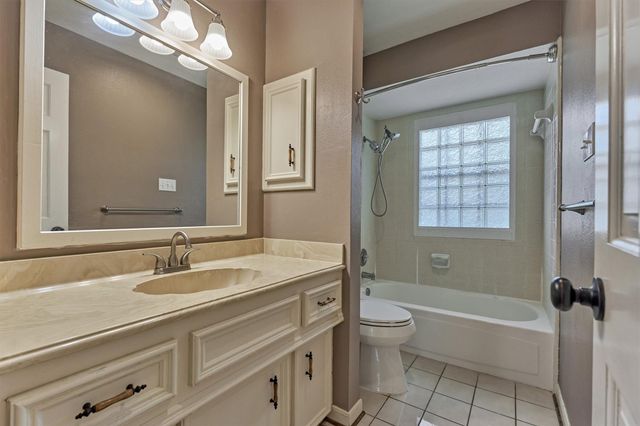 8710 Cross Country Drive, Humble, TX 77346