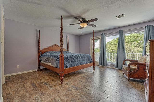 8710 Cross Country Drive, Humble, TX 77346