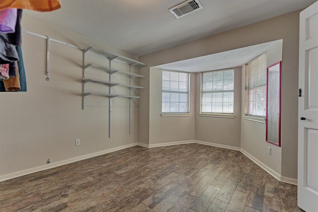 8710 Cross Country Drive, Humble, TX 77346