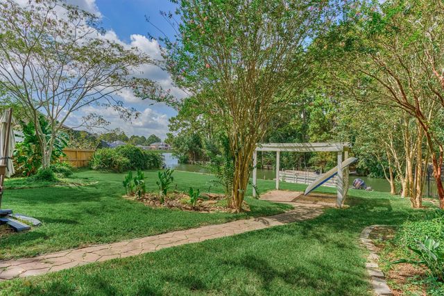 8710 Cross Country Drive, Humble, TX 77346
