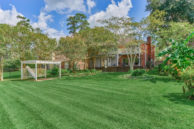 8710 Cross Country Drive, Humble, TX 77346