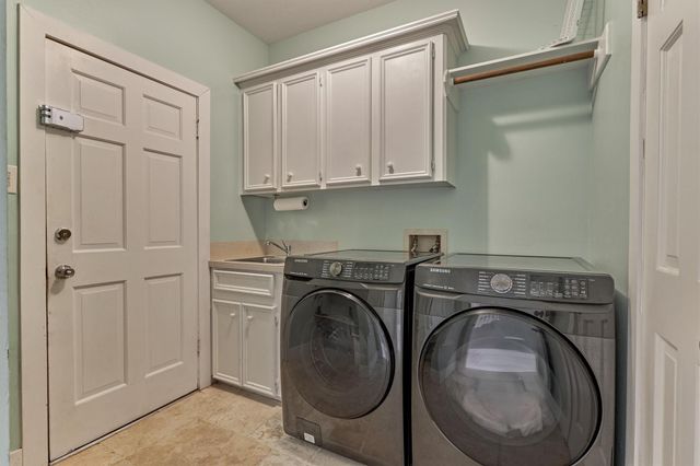 8710 Cross Country Drive, Humble, TX 77346