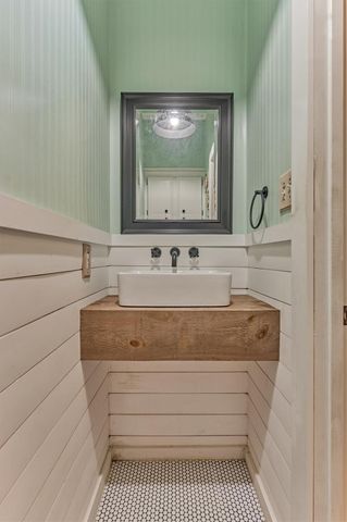 8710 Cross Country Drive, Humble, TX 77346