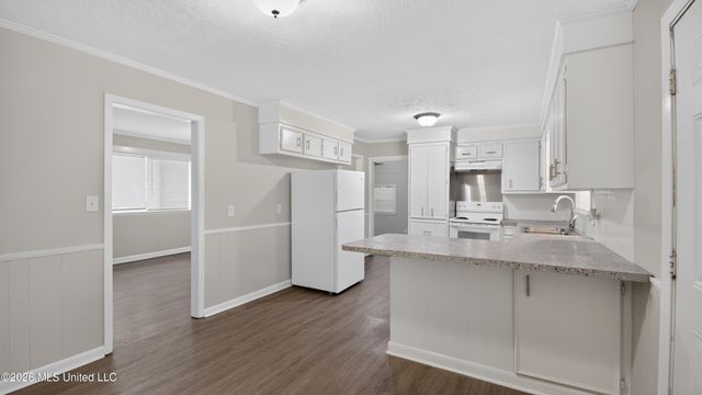 236 S Canton Club Circle, Jackson, MS 39211