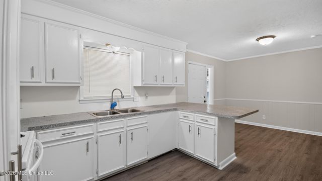 236 S Canton Club Circle, Jackson, MS 39211