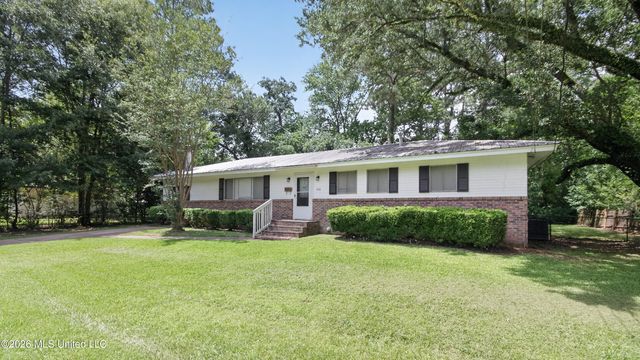 236 S Canton Club Circle, Jackson, MS 39211