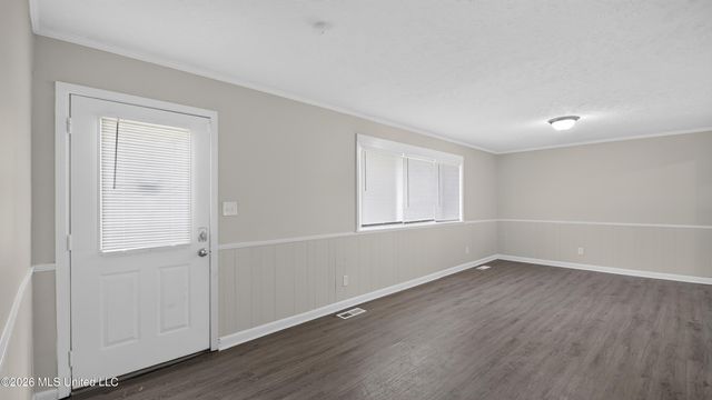 236 S Canton Club Circle, Jackson, MS 39211